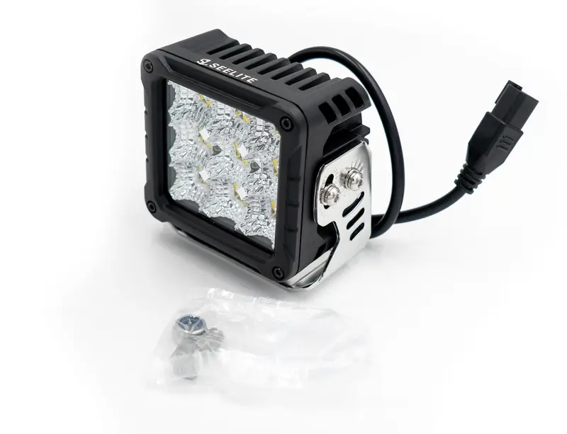 140W Square Led Flood Light – Marine-Grade 1
