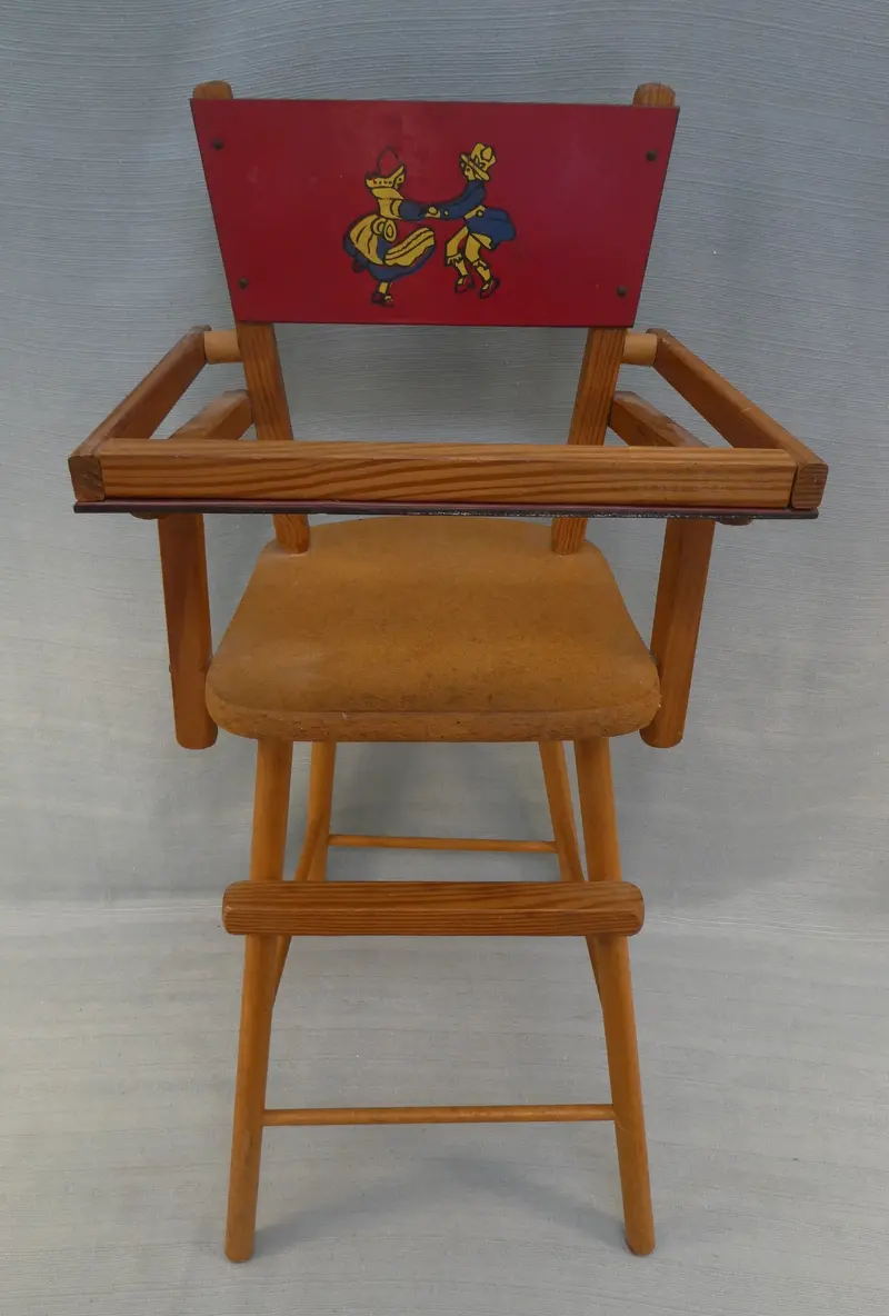 Antique-Style Wooden Doll High Chair – Hand-Carved Vintage Nursery Piece 1
