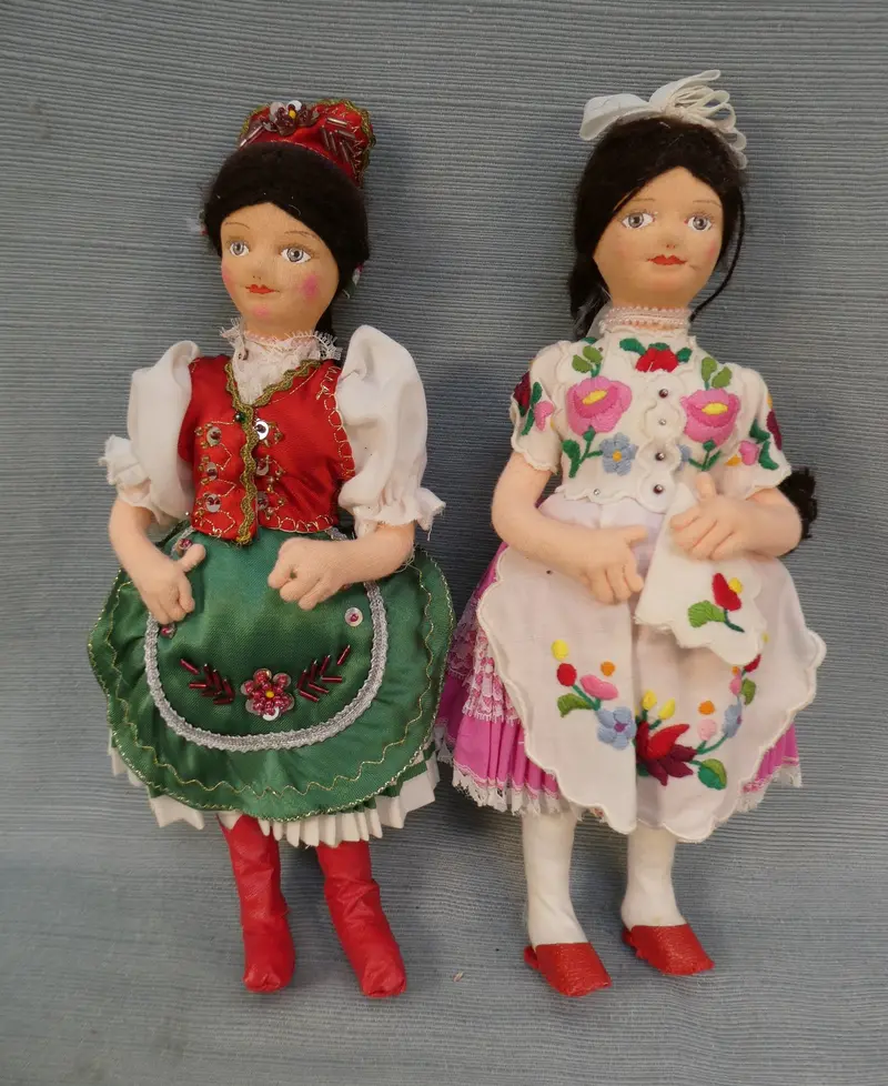 Handcrafted Italian Doll Pair 1