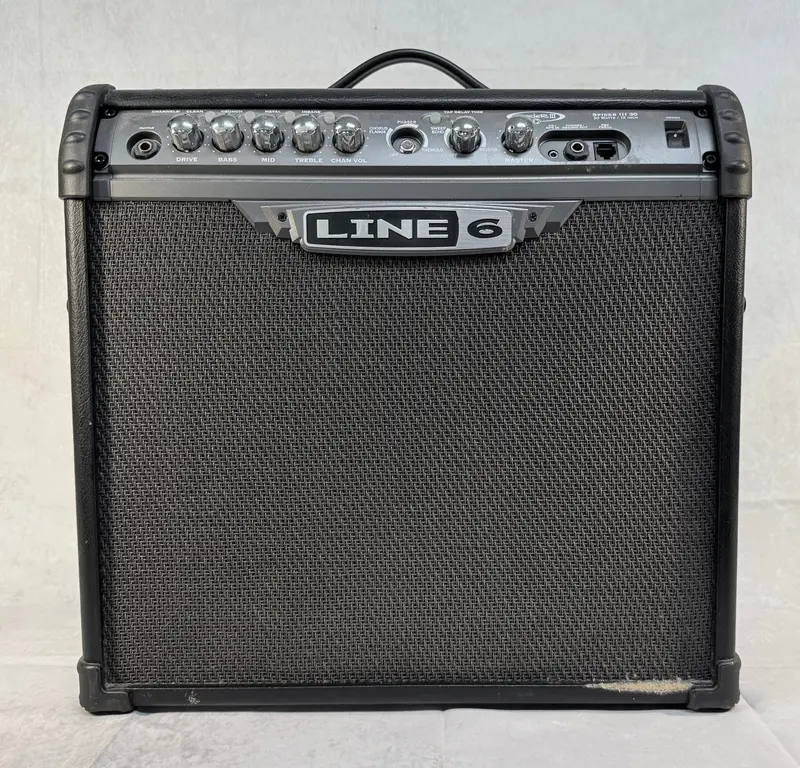 Line 6 Spider Iii 30W Guitar Amplifier Combo 1