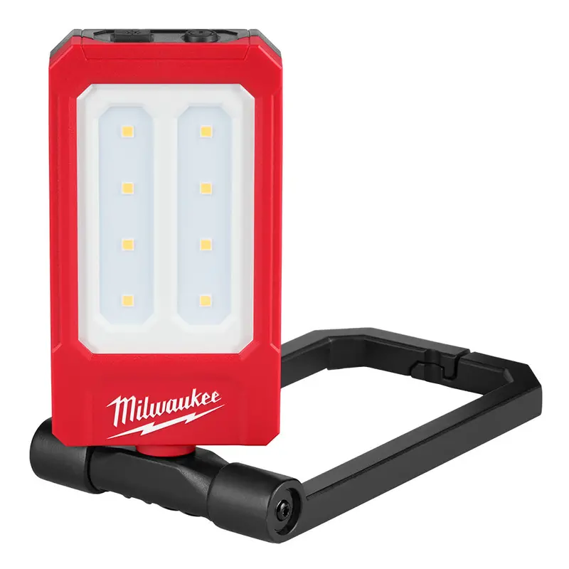 Milwaukee 2013R Low-Profile Rechargeable Magnetic Task Light 1