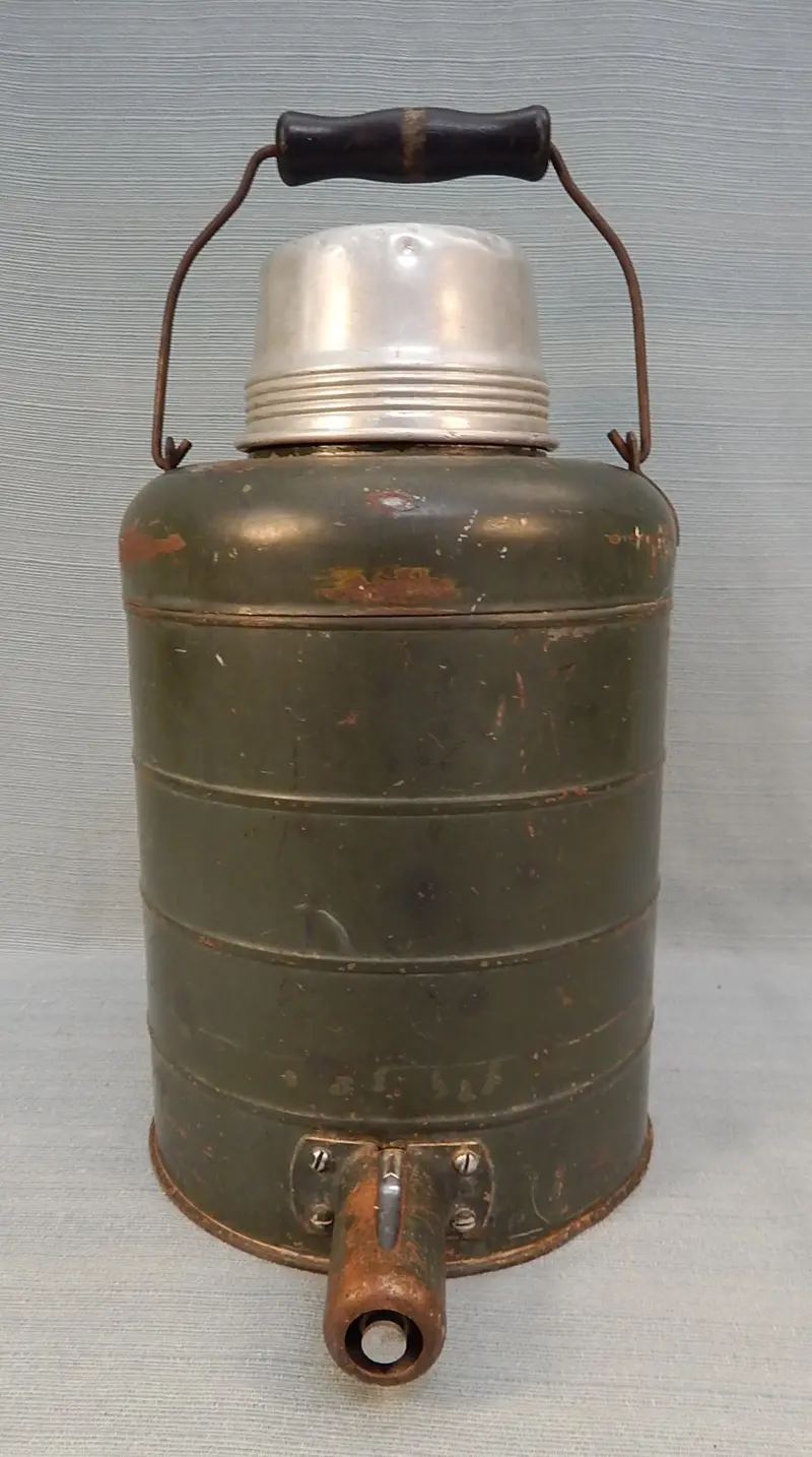 Vintage Stanley 1-Gallon Unbreakable Thermos With Spigot And Matching Cup 1